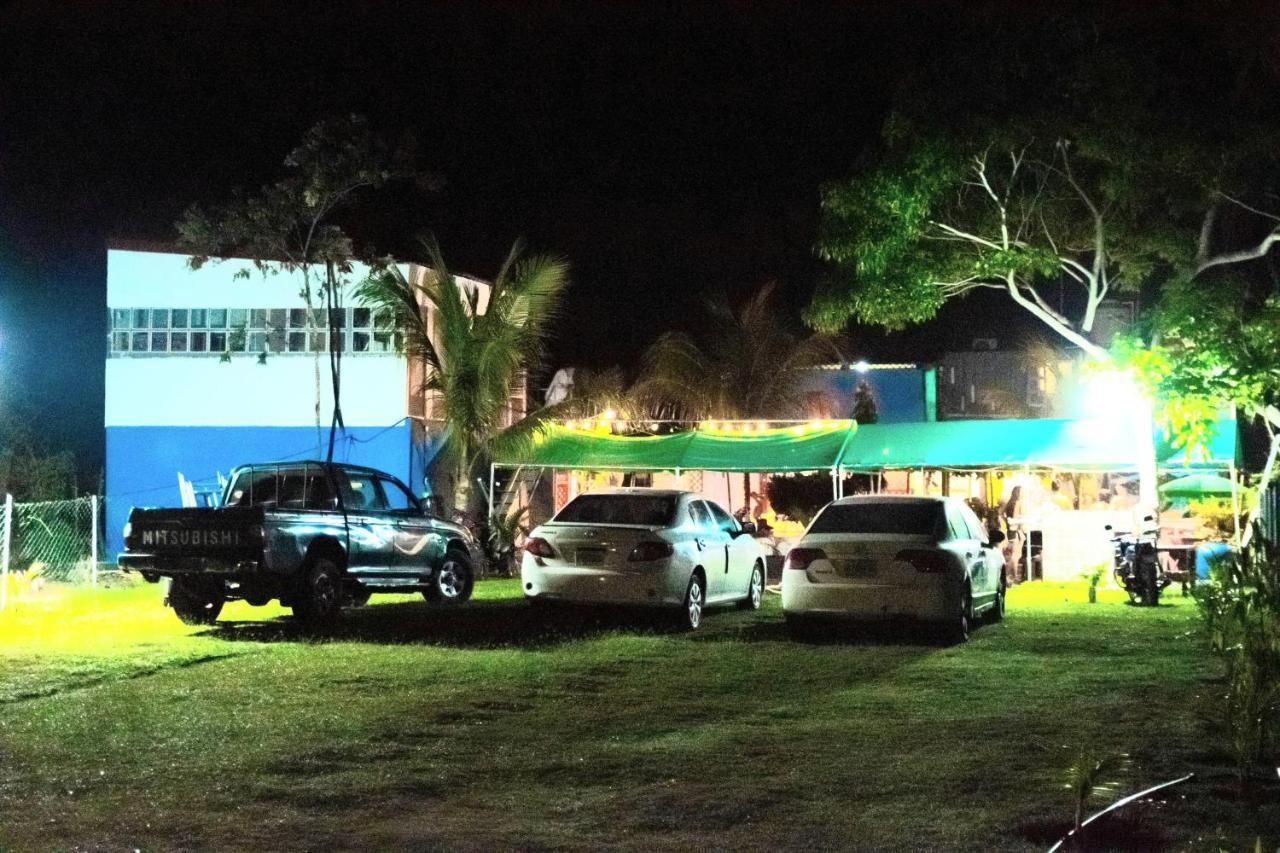 Lo De Reyes Monterrico Y Sipacate Otel Las Quechas Dış mekan fotoğraf
