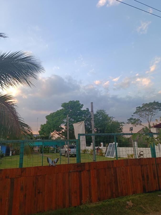 Lo De Reyes Monterrico Y Sipacate Otel Las Quechas Dış mekan fotoğraf
