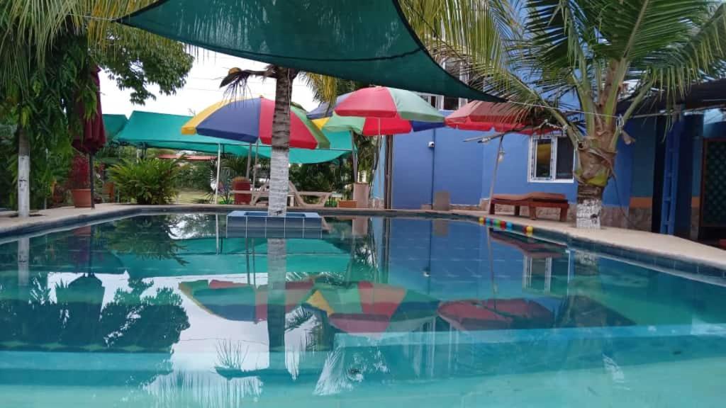 Lo De Reyes Monterrico Y Sipacate Otel Las Quechas Dış mekan fotoğraf